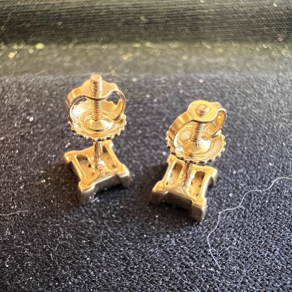 Diamond earrings - Picture 4 of 6